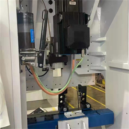 2019 hydraulický CNC ohýbačka plechu použitý hydraulický ohraňovací lis