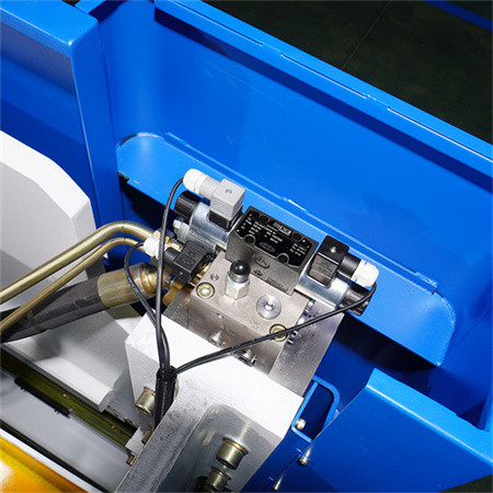Hydraulický ohraňovací lis 4osý ohýbačka kovů 80T 3d servo CNC delem elektrický hydraulický ohraňovací lis