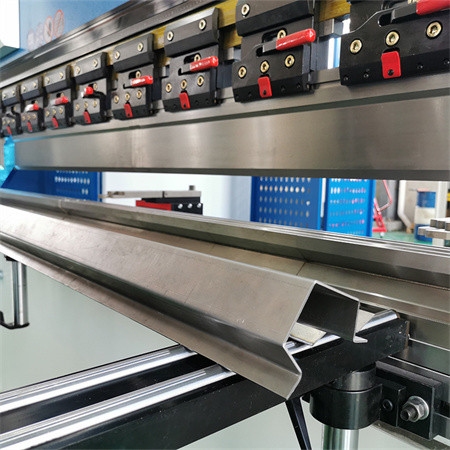 Hydraulický CNC ohraňovací lis Accurl Germany s automatickým CNC zpětným dorazem
