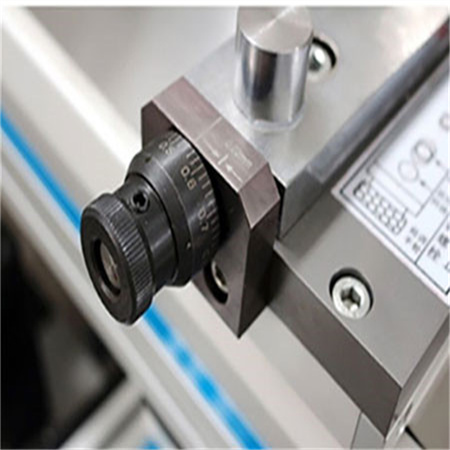 Factory China nový vysoce kvalitní nerezový plech cnc kovový hydraulický ohraňovací lis 160T3200