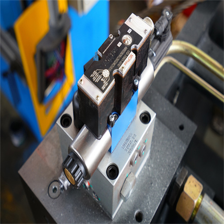 CNC automatická elektrická ohýbačka plechu s hydraulickým ohraňovacím lisem z hliníkové oceli