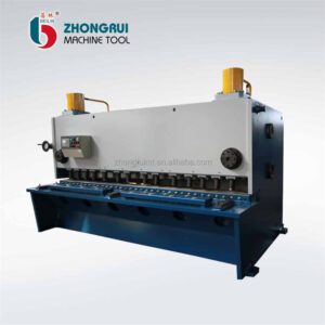 E21 8*2500 Hydraulický CNC stroj na řezání gilotinou Řezání ocelového plechu