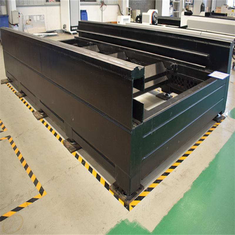 Vláknový laserový řezací stroj 1000 2000 3000w pro ocel měď a hliník