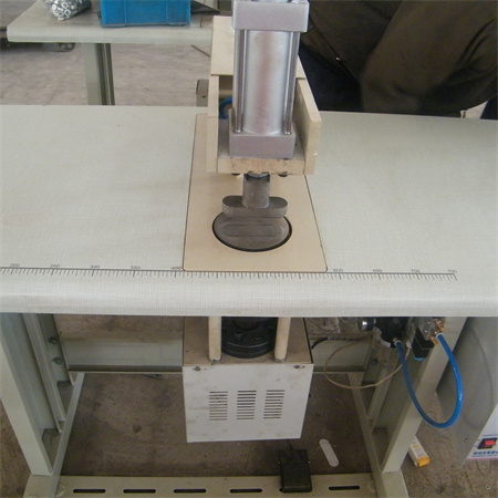 Profesionální přenosný děrovací stroj na ocelové plechy